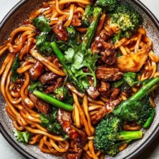 Vegan Sesame Yaki Udon Noodles